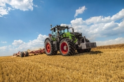 AGCO-RM и АГКО Финанс предлагают тракторы  Fendt и Valtra в лизинг с каникулами