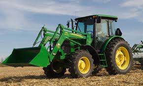 трактор John Deere 6D