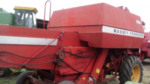 Комбайн зерноуборочный Massey Ferguson 206