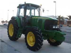 трактор john deere 