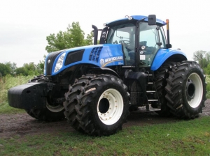 Трактор New Holland