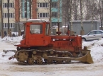 Трактор dt75