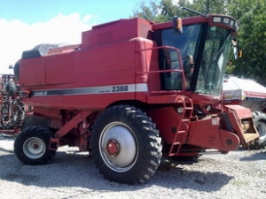 Комбайн зерноуборочный CASE IH AF 2388